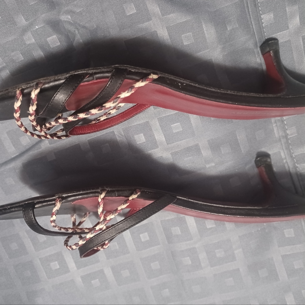 Shoes - Picture 3 of 4
